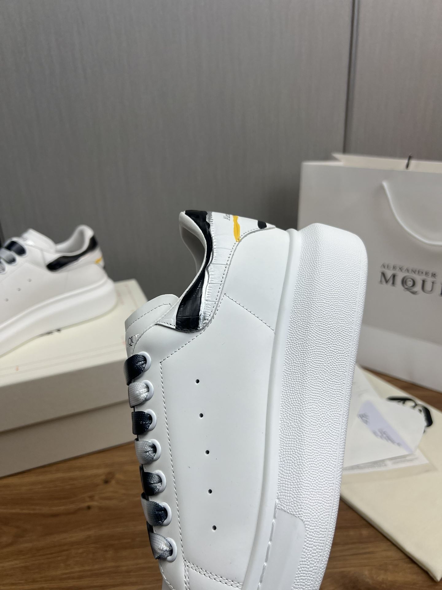 Alexander Mcqueen Low Shoes